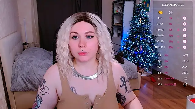 Snow-White  online show from January 31, 10:30 pm