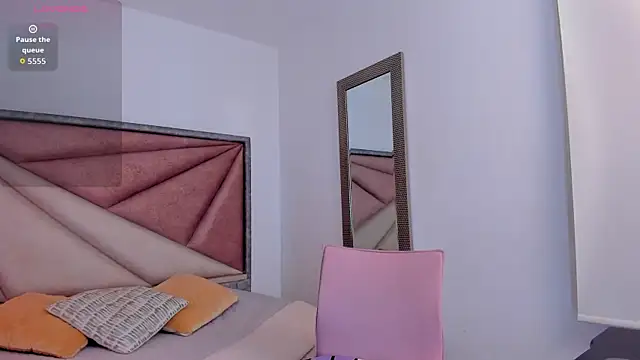 BarbaraKnox  online show from November 7, 12:05 am