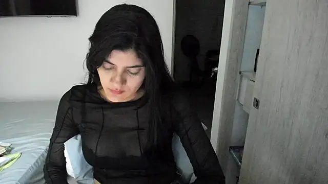 misstoya online show from November 23, 2:58 am