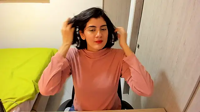 misstoya online show from April 3, 11:36 pm