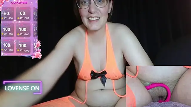 PernillaGirl online show from October 22, 6:35 pm