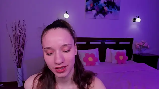 StaceySunny online show from March 10, 5:28 pm