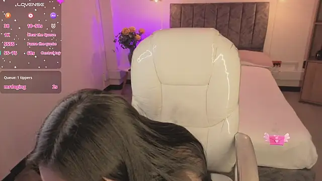 Abigaiil  ds online show from November 21, 8:00 pm