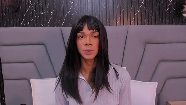 Snapshot of NaomiSteward chatting on October 22, 11:37 am NaomiSteward online show from October 22, 11:37 am