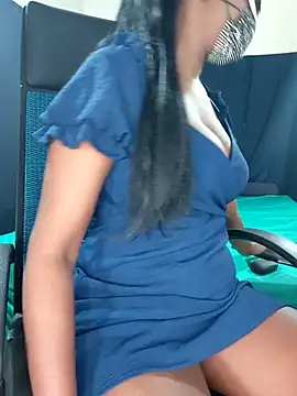 Midnight Blossom online show from January 14, 9:31 pm