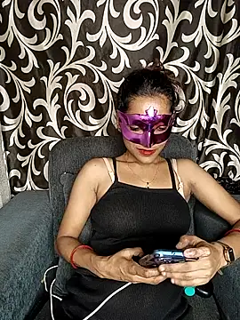 REVA DARLING online show from October 26, 2:01 pm