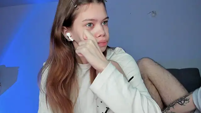 chansetolove online show from October 21, 6:17 am