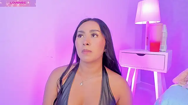 Cameliaa Smiith online show from December 3, 3:09 am