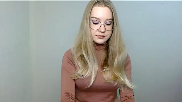 cindi hot online show from May 29, 9:51 am