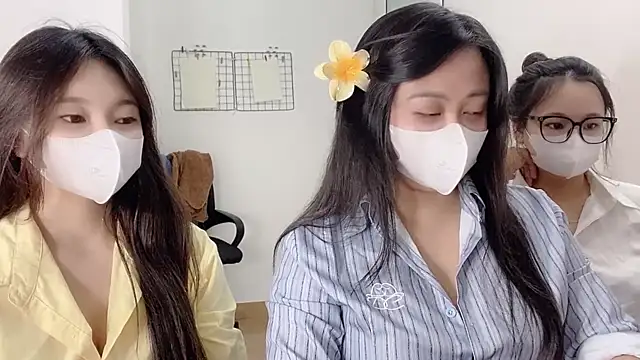 Bamboo Swetie online show from December 2, 1:57 pm