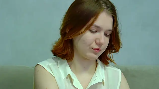 LessySmith online show from February 21, 4:19 pm