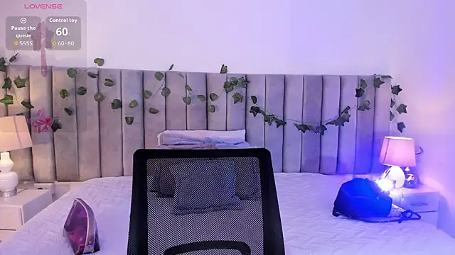 kareena basu online show from April 19, 3:50 am