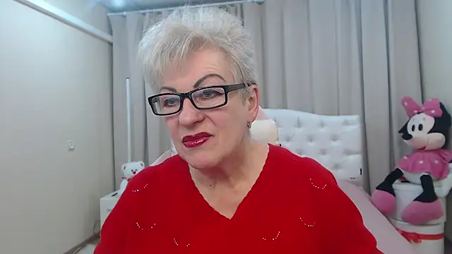 KayleSmoll online show from February 18, 8:08 pm