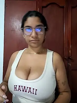 Sofythom1 online show from January 17, 3:03 am