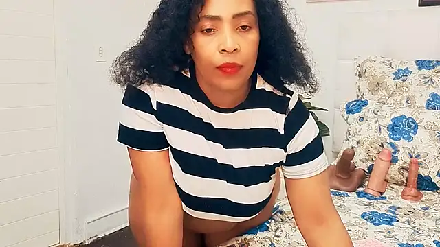 GiantBootyMilf online show from April 13, 9:48 pm