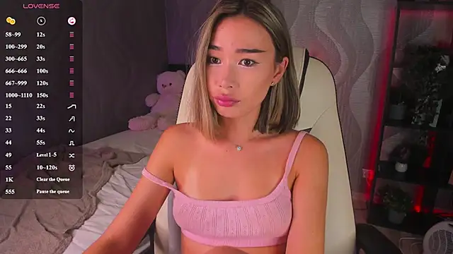 sensualily online show from May 22, 3:32 pm