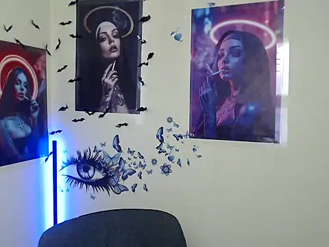 StrangerGi online show from October 28, 12:00 pm