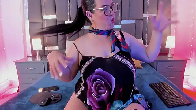 talivega online show from February 4, 9:51 pm