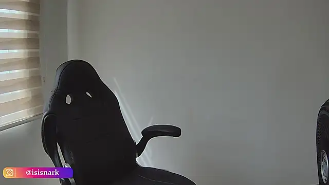 ValkyriaRose online show from February 23, 3:00 pm