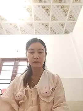 Sexy-ladyboobs20 online show from May 4, 5:22 am