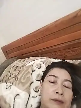 Sexy-ladyboobs20 online show from May 5, 5:32 am