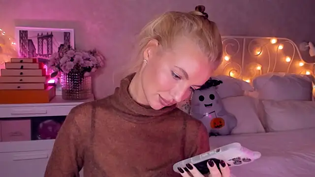 aestetick online show from November 4, 12:54 pm