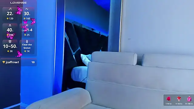 AmmyJones  online show from March 31, 8:20 pm