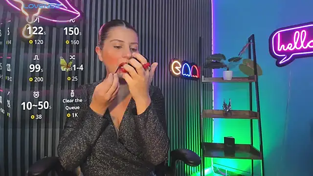 Nahiajhonson  online show from November 15, 1:12 pm