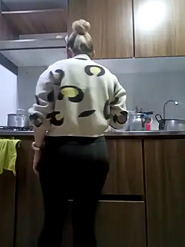 coral smitth online show from November 20, 6:20 pm