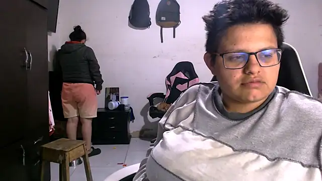 tatsumi nao online show from November 15, 1:06 am