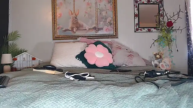 Snapshot of FRUITOFEDEN01 chatting on September 23, 11:30 am FRUITOFEDEN01 online show from September 23, 11:30 am