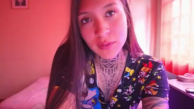 isabelle pretty online show from April 17, 9:28 pm