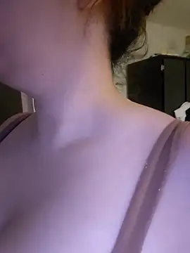 lolitalamasbonita01 online show from April 19, 9:39 pm