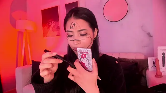 lara madisson online show from October 30, 8:27 am