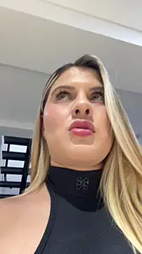 EmiilyAdams  online show from March 2, 9:31 pm