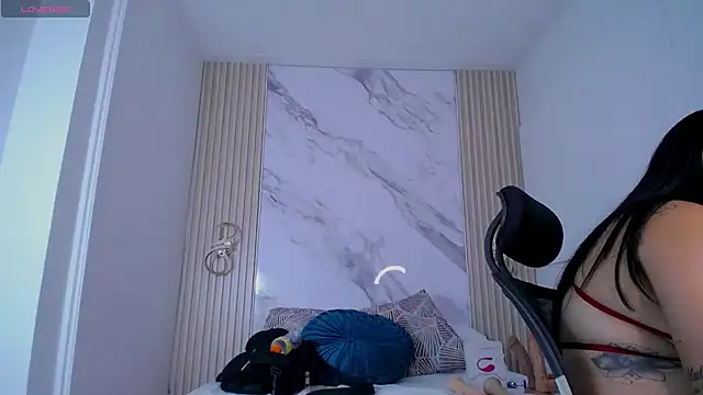 Lunna boobs online show from April 11, 7:45 am