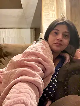 kriztal pretty online show from November 23, 11:23 am