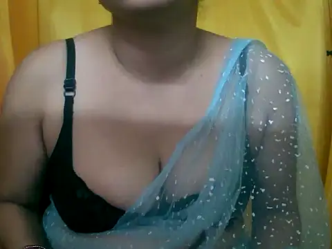 Snapshot of LOVERIAKOL chatting on October 15, 11:13 am LOVERIAKOL online show from October 15, 11:13 am