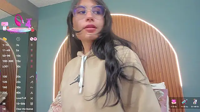 NayeCloud online show from December 22, 3:42 am