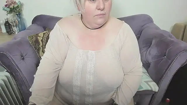 fashiona online show from January 18, 12:40 am