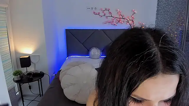 CassieEvans online show from November 29, 6:50 am