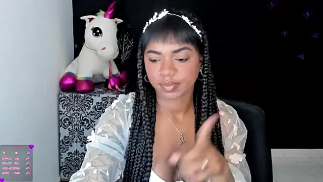 Marce 22 online show from November 3, 9:08 pm