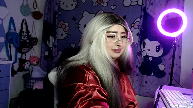 lussyevans24 online show from June 4, 5:01 am