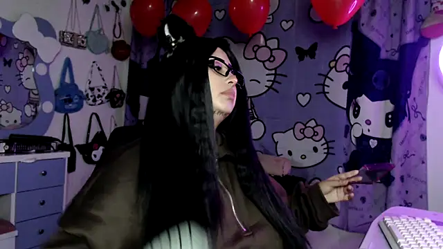 lussyevans24 online show from February 17, 4:23 am