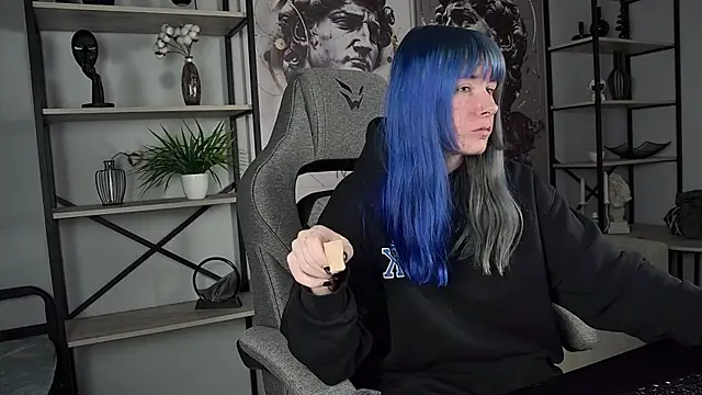 LexiWenford online show from April 17, 2:57 am