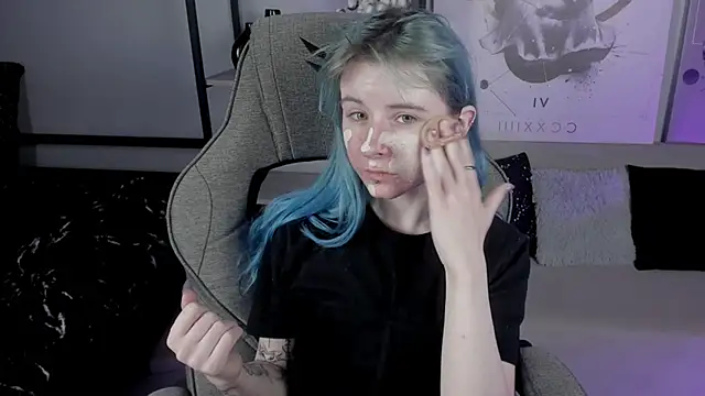 LexiWenford online show from October 9, 3:32 am