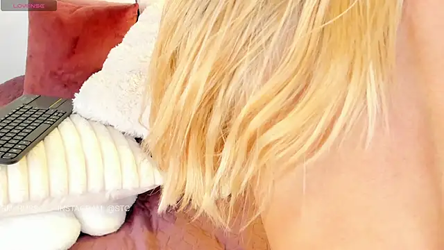 StormiRusso online show from March 2, 5:08 am