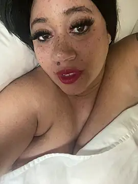 RoxiRedXXX online show from April 11, 5:02 am