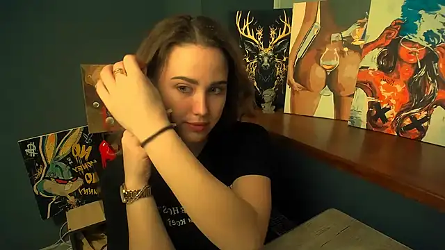 luxie milady online show from March 17, 2:21 pm