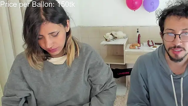 Snapshot of linnie_ chatting on September 25, 3:05 am linnie  online show from September 25, 3:05 am